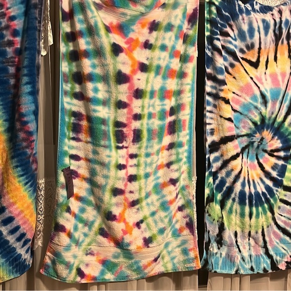 Authentic handmade tie dye beach towels - Picture 1 of 2
